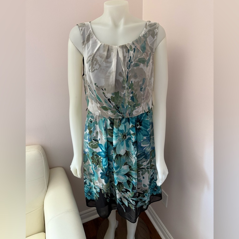 Floral Sleeveless Dress in Blue and Gray
